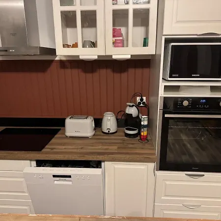 La Flanerie Mauriacoise Апартаменты Морьяк