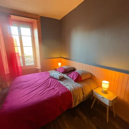 La Flanerie Mauriacoise アパート モーリアック