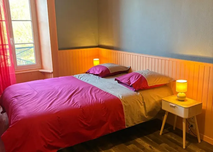 Апартаменты La Flanerie Mauriacoise